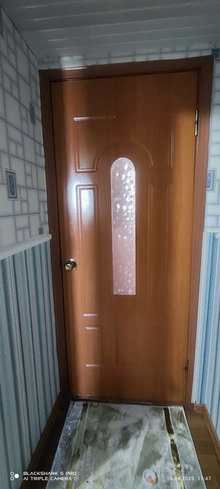 Двери меж.комнатные-б/у