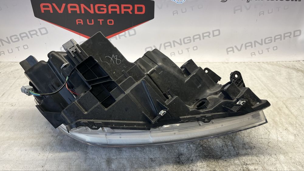 Ляв и десен фар Suzuki Vitara 3 Facelift 2018-2024