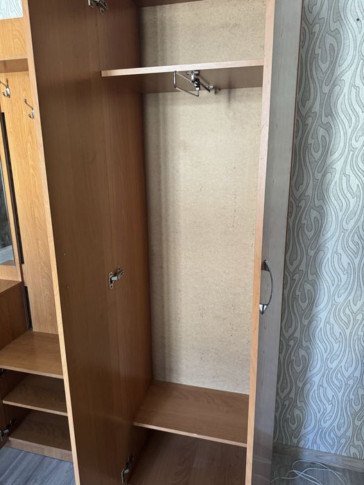 Продам Мебель в прихожую