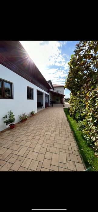 CASA DE VANZARE !!! Nu o sa ti para rau !