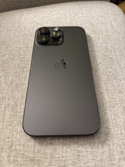 Vând iPhone 16 Pro Max – 256GB, baterie 100%, husă Mobilfox cadou