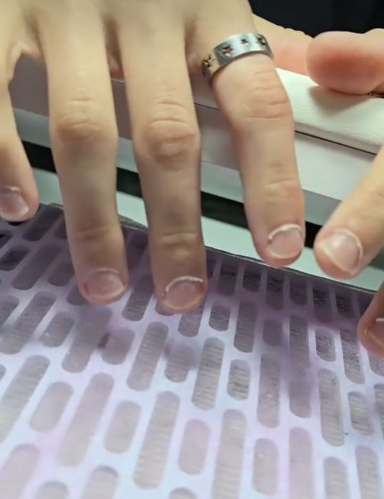 Маникюр, наращивание ногтей/ресниц