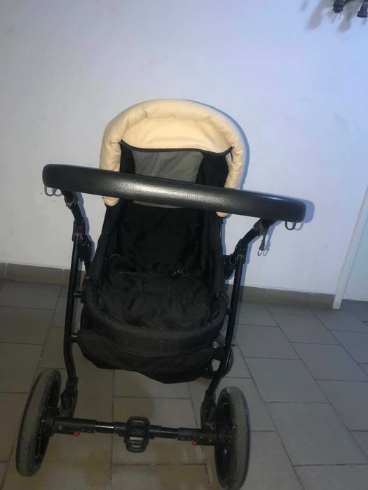 Carut bebe in stare buna