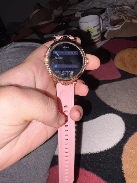 Ceas dama inteligent