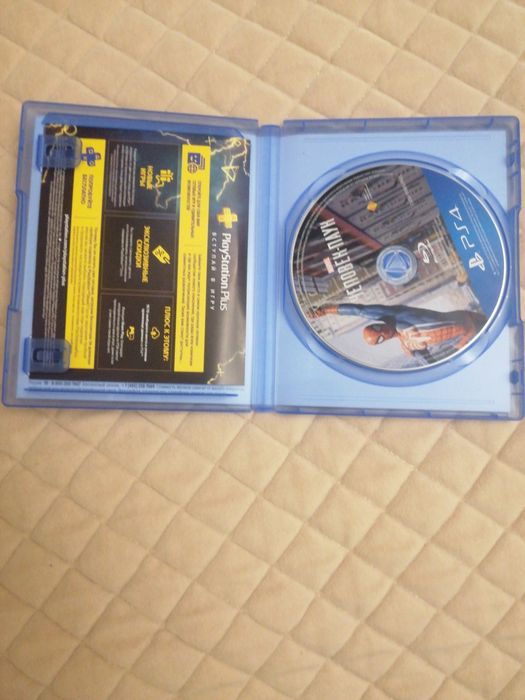 Продам Spider-man на PS4