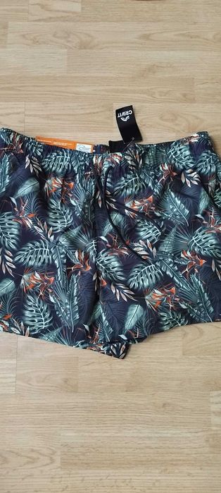 Set 2 sorturi de baie ,marime L ,cu eticheta