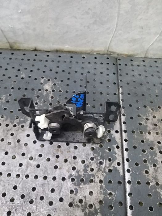 Broasca capota mercedes b class w247 a1778803000