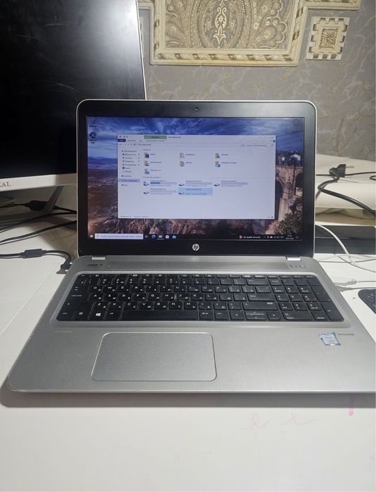 Ноутбук сатылады срочно