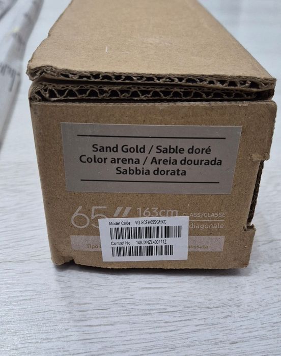 Rama televizor Samsung The Frame Pro 65"/163cm, Sand Gold, metalica, noua