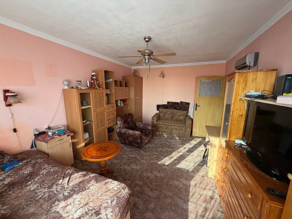 Продава се Тристаен апартамент в Варна, Левски - 68 кв.м за 1050 €/кв.м - Снимка #17
