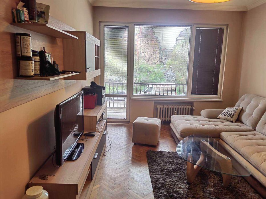 Продава се Двустаен апартамент в София, Център - 65 кв.м за 3508 €/кв.м - Снимка #2