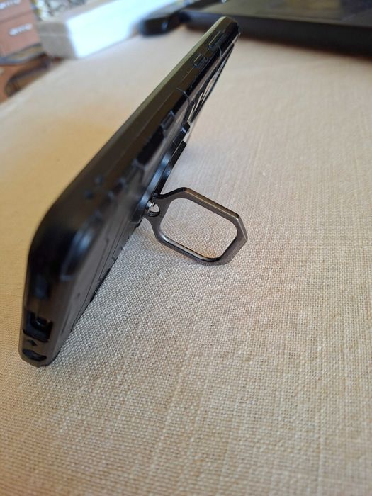 Продавам Samsung Galaxy A52s +нов протектор за екрана