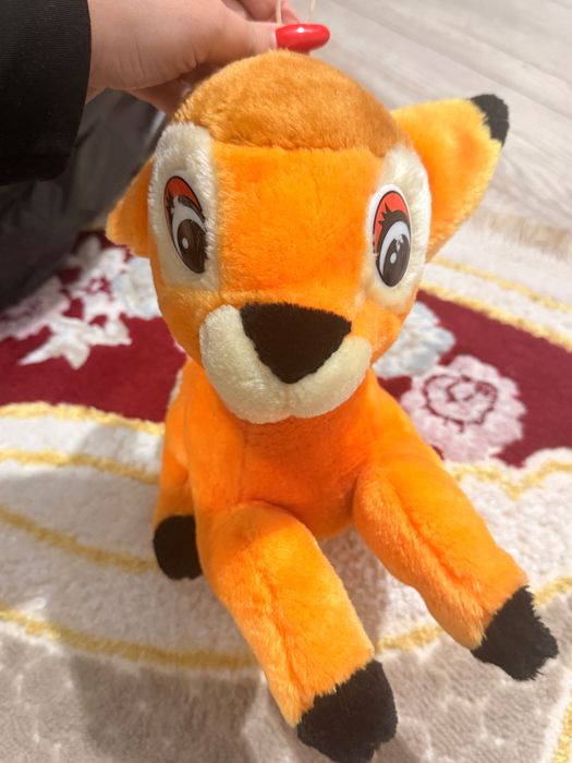 Pui căprioara de pluș în stare foarte bună 30 cm