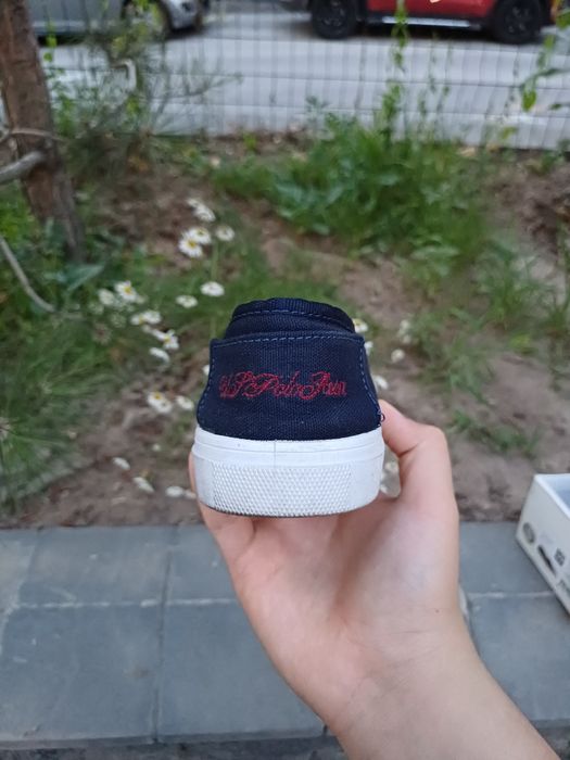 Продам стильные слипоны Polo