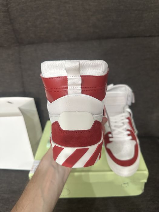 Off-White Vulcanized Hi Top White Red