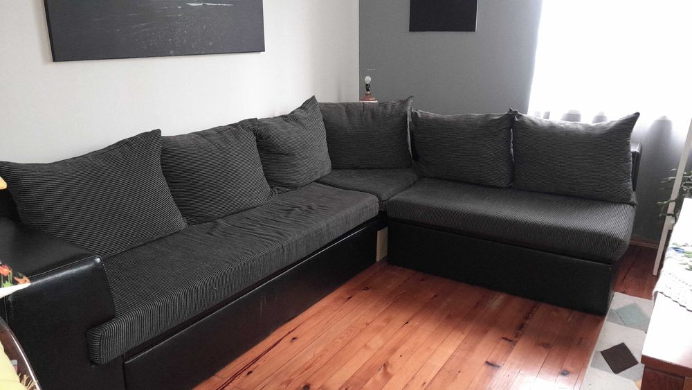 Спишно се продава използван, холен ъглов диван