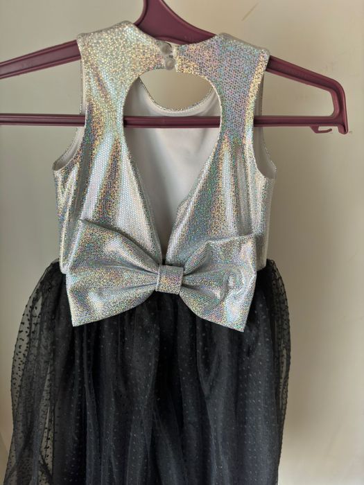 Нарядные платья на девочку