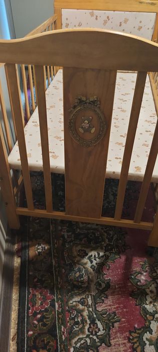 Детская кроватка