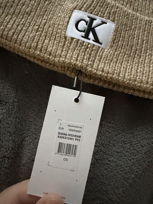 Calvin Klein caciula unisex bej cu logo marime universala noua origina