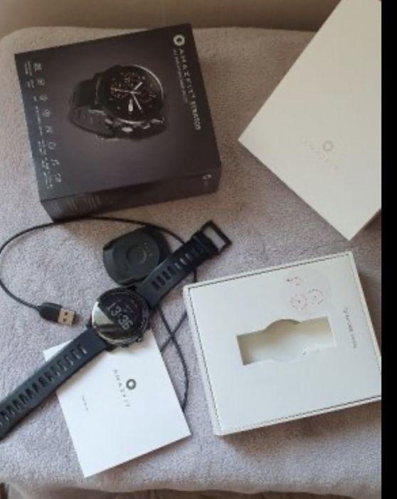 Часовник AMAZFIT Stratos