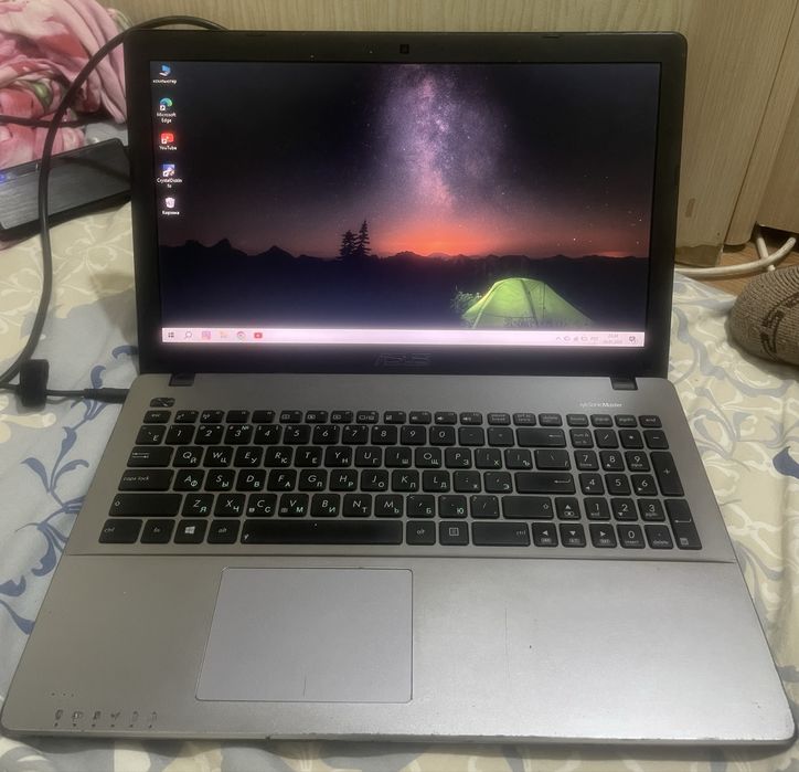 Ноутбук Asus