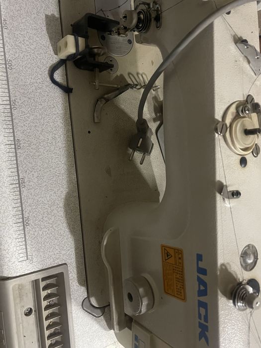 Moshinalar bor sotiladi