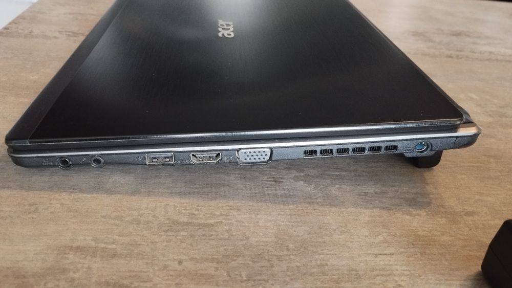 Лаптоп 13,3 инча ултра тънък