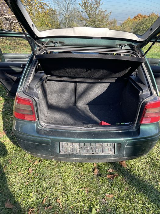 Dezmembrez golf 4 , 1.9 ajm