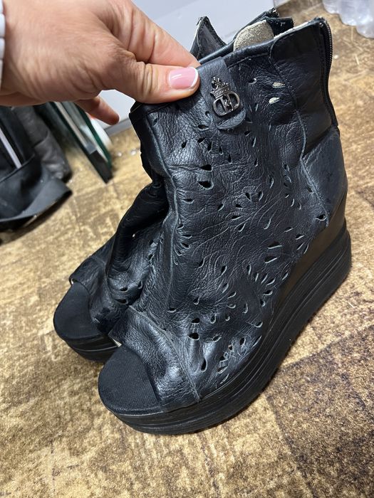 Летни боти DARIS в цвят черно