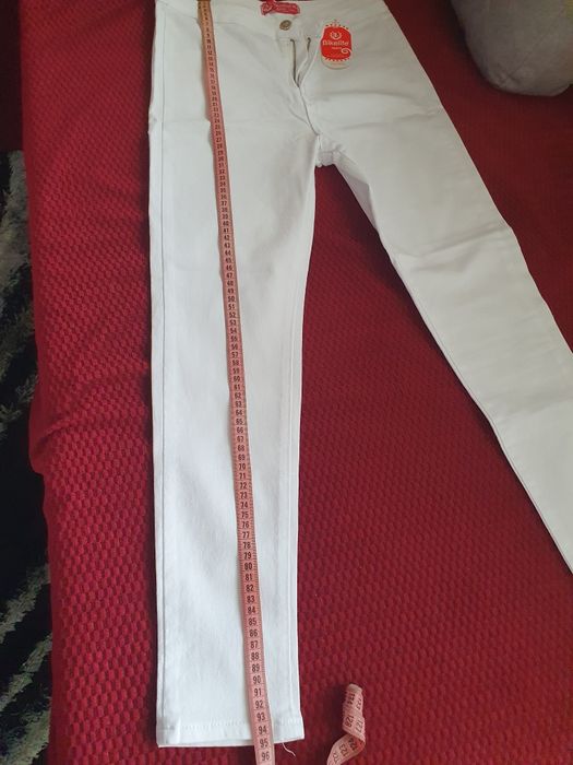 Бял еластичен панталон XL