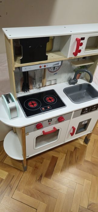 Детска кухня за игра