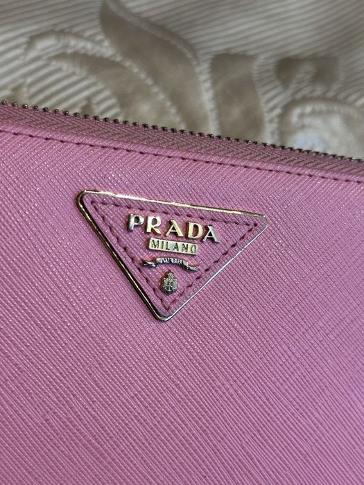 Портмоне Prada Saffiano Leather Zip-Around Wallet