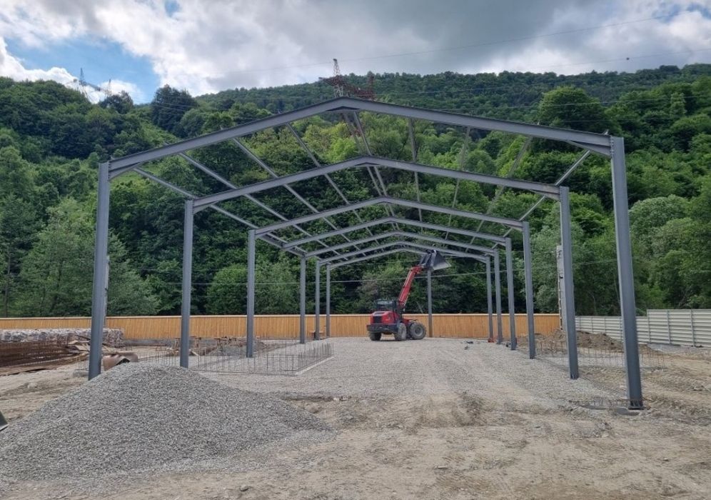 Vând hale metalice lucrăm fără avans Asiguram si montaj