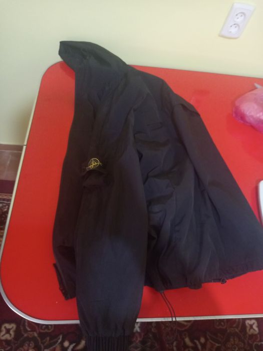 Прадается очень хороший одежды