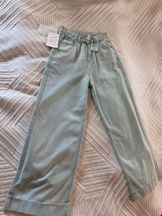 Джинсы новые, с биркой