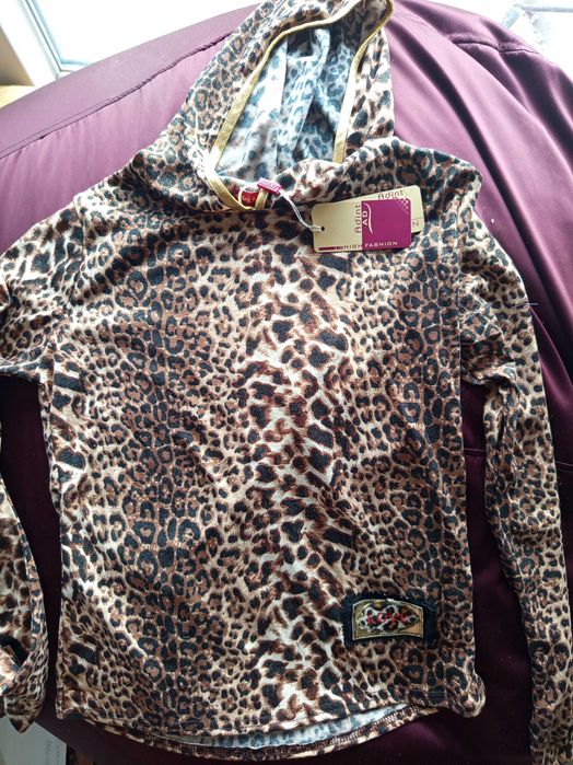 модна  блуза  с дълъг ръкав