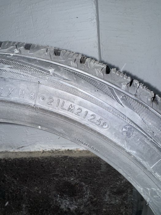 Продам диски с японскими шинами Тойо