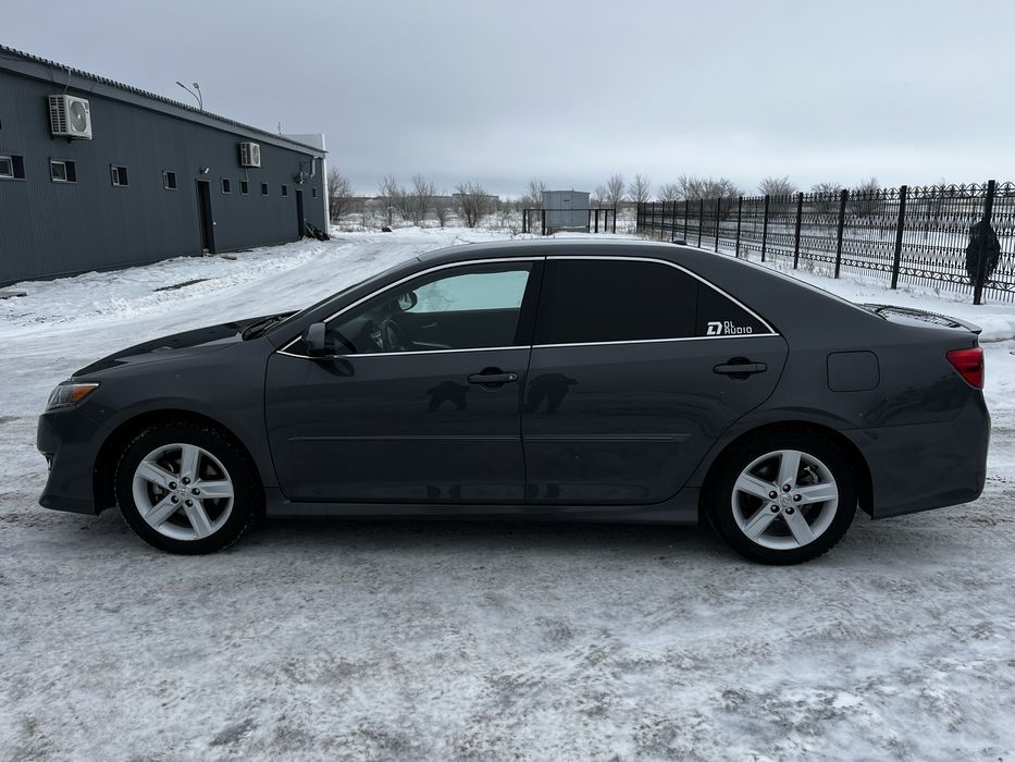 Продам камри 2012 SE