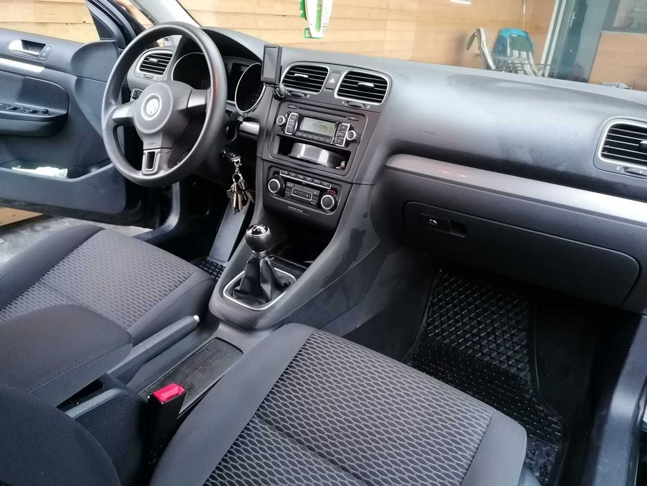 VOLKSWAGEN Golf 2010 — imagine 5