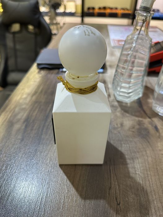 Флакон белый флакон
