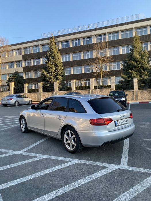 AUDI A4 0 — imagine 4