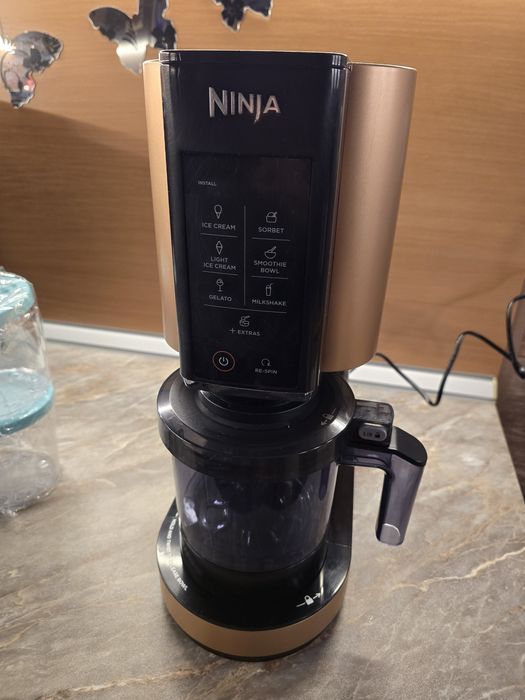 Машина за сладолед Ninja Creami NC300EU