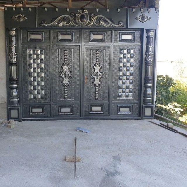 темир дарвоза сотилади