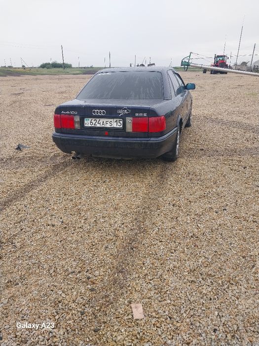 Продам ауди 100 с4