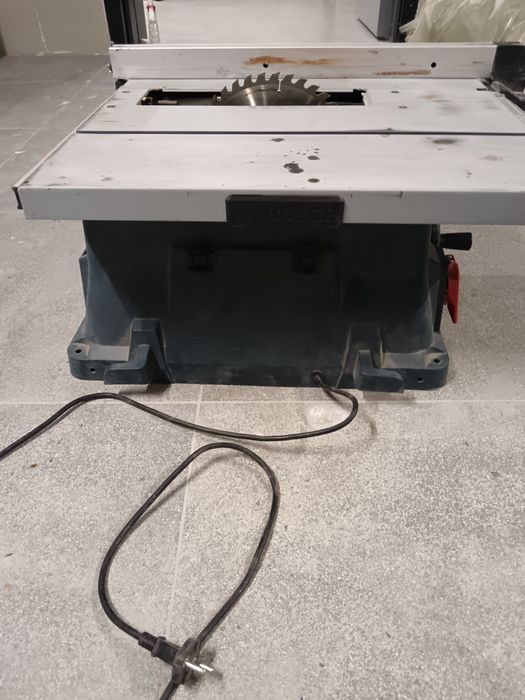 Дисковая настольная пила BOSCH