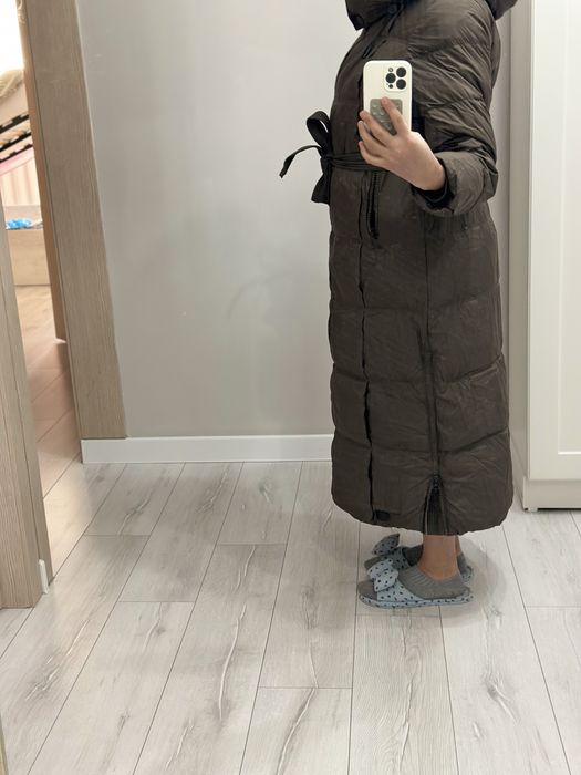 Зимний пуховик женский