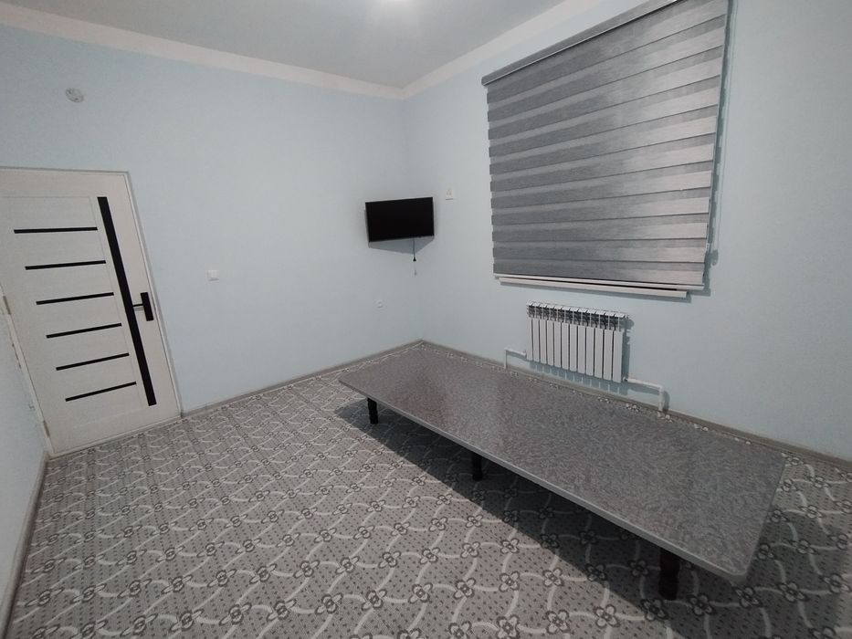 Kvartira sotiladi 1-etaj, 2 xona. Mo'ljal: Xamro bobo