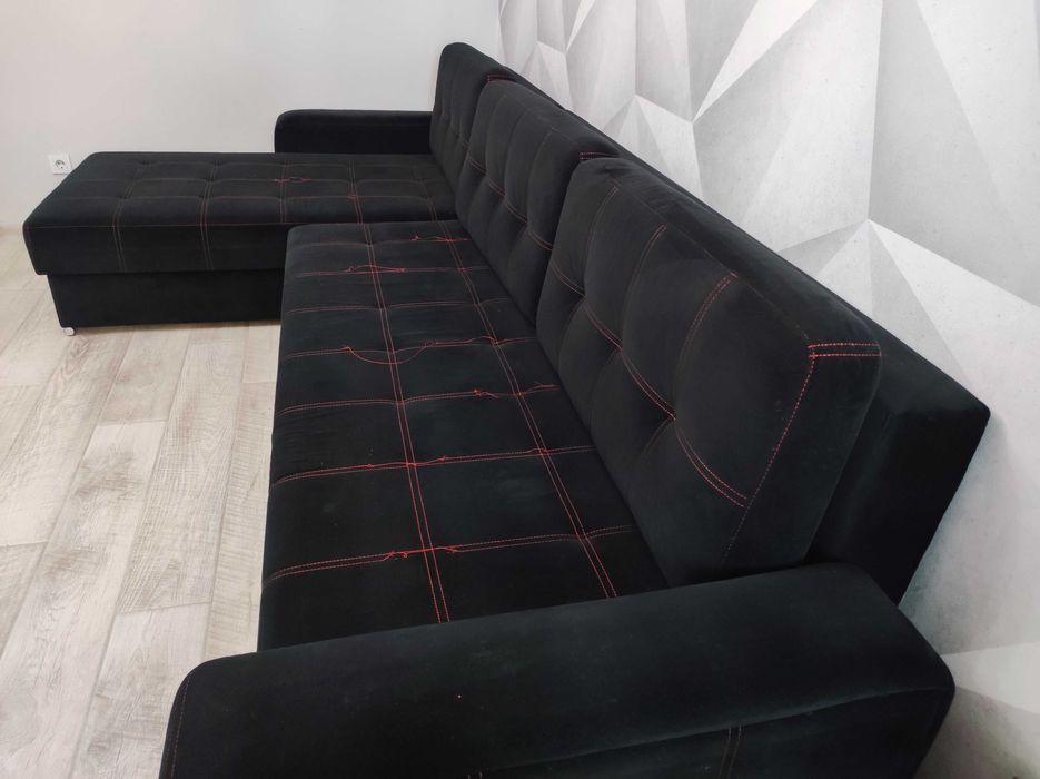 Диван угловой б/у в хорошем состоянии