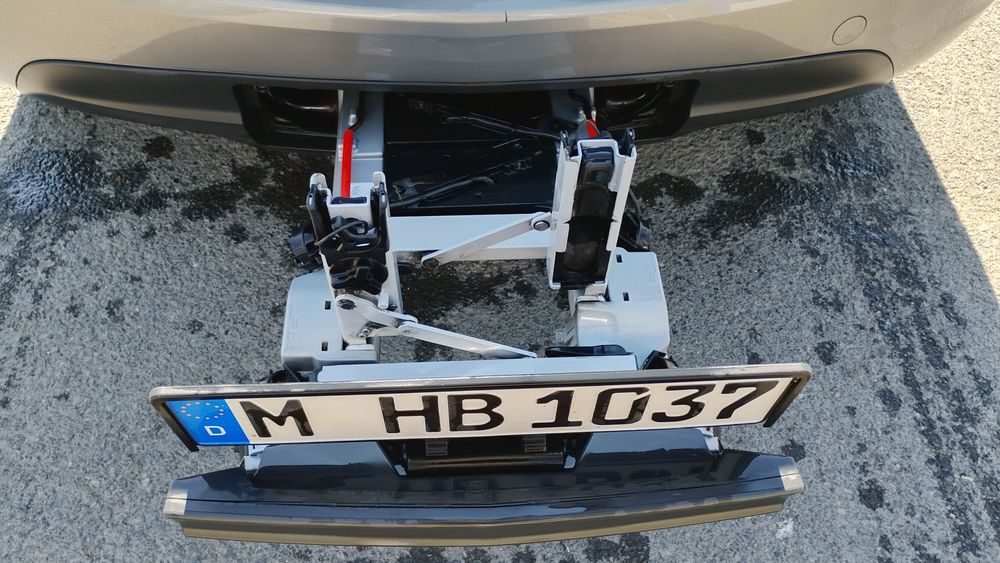 Opel corsa meriva 14 benzina cu suport biciclete din fabrica