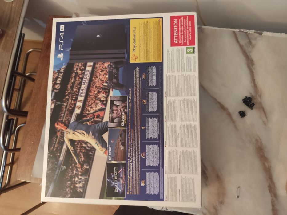 Ps 4 PRO 1 trb със 12 игри